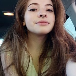 Meet your Posher, Mia